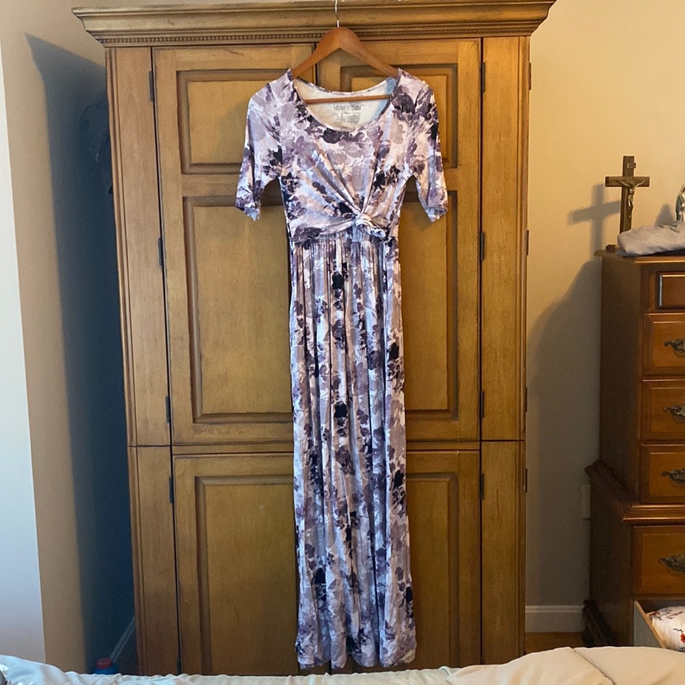 Latched Mama Front Knot Nursing Maxi - size S